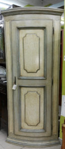 Angoliera 65x65 con appendiabiti interno - € 269